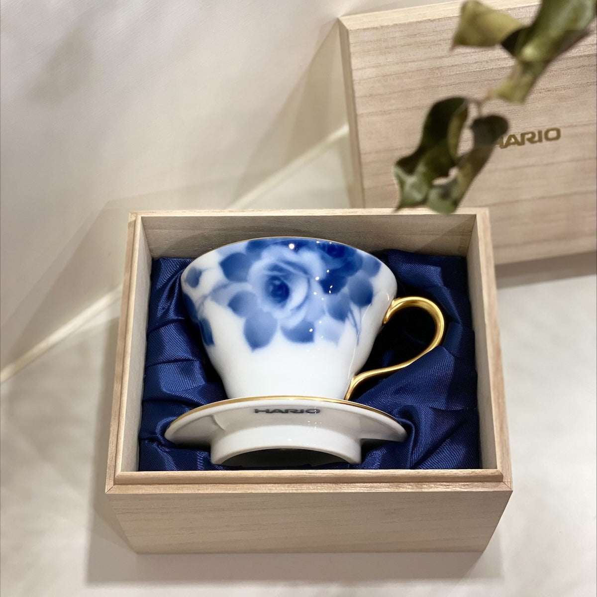 Hario x Okura Art China V60 Porcelain Dripper Lifestyle 3
