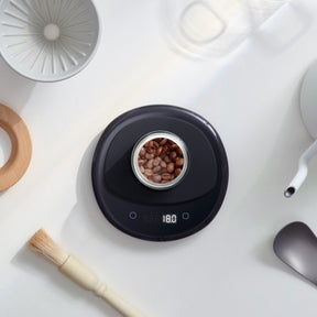 POURX Smart Light-Guided Coffee Scale lifestyle 2 | THE COFFEE GOODS