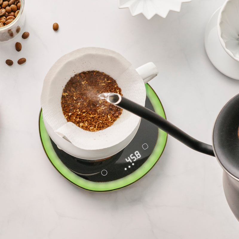 POURX Smart Light-Guided Coffee Scale lifestyle 1 1| THE COFFEE GOODS
